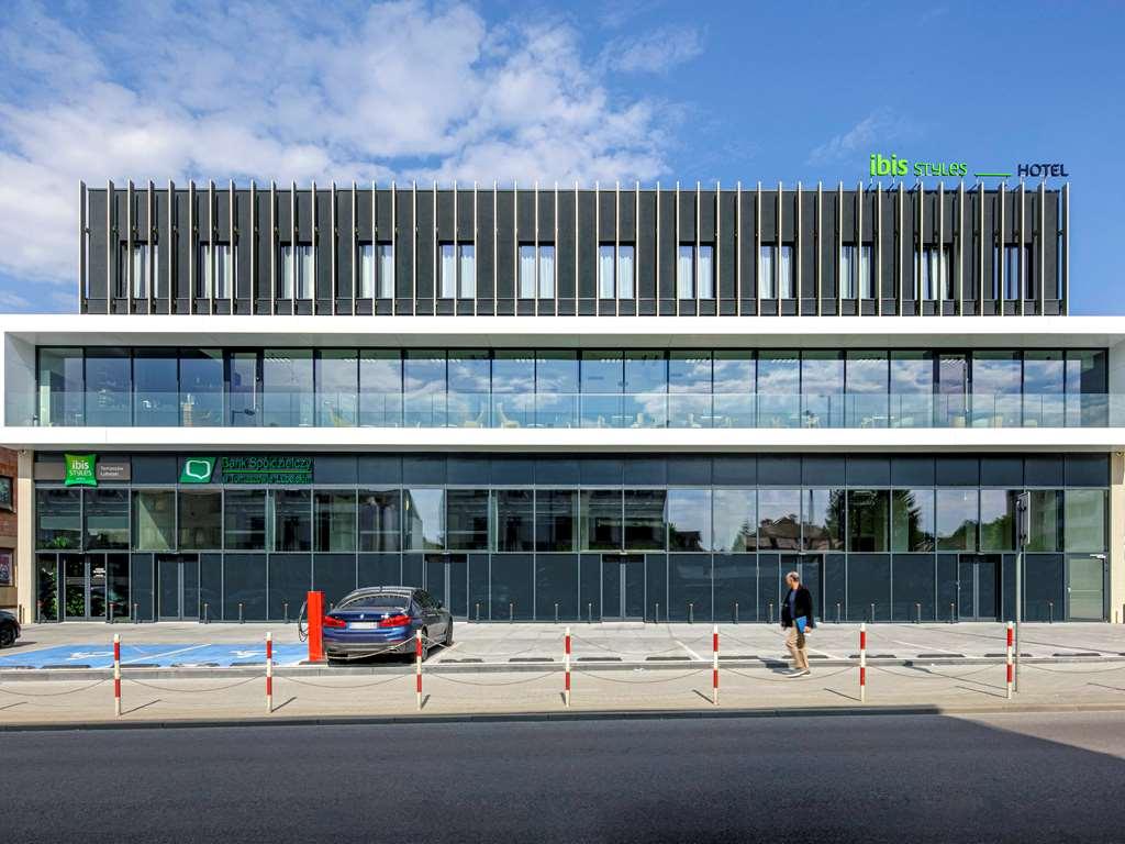 Ibis Styles Tomaszów Lubelski Buitenkant foto